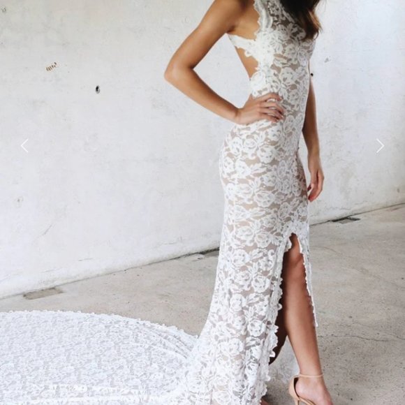 COPY - Grace Loves Lace Alexandra gown - Picture 2 of 14